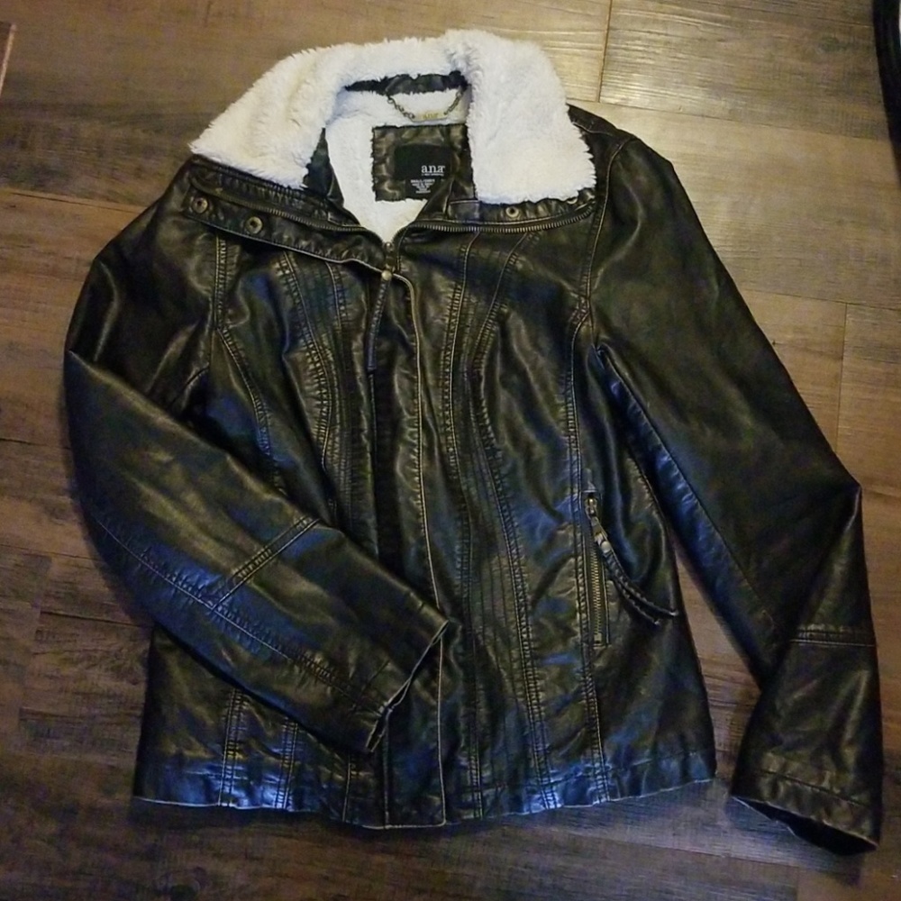 Women's fleece lined bomber jacket
